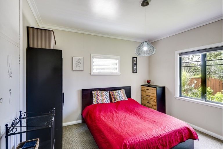 Photo of property in 54 Osier Road, Greenmeadows, Napier, 4112