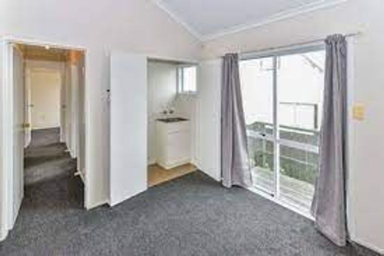 Photo of property in 1/20 Solveig Place, Randwick Park, Auckland, 2105