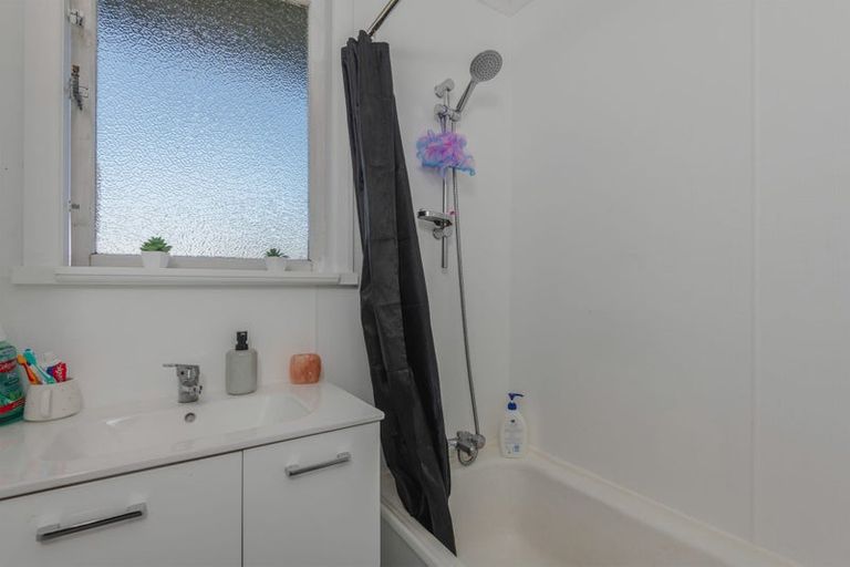 Photo of property in 43 Futter Street, Foxton, 4814