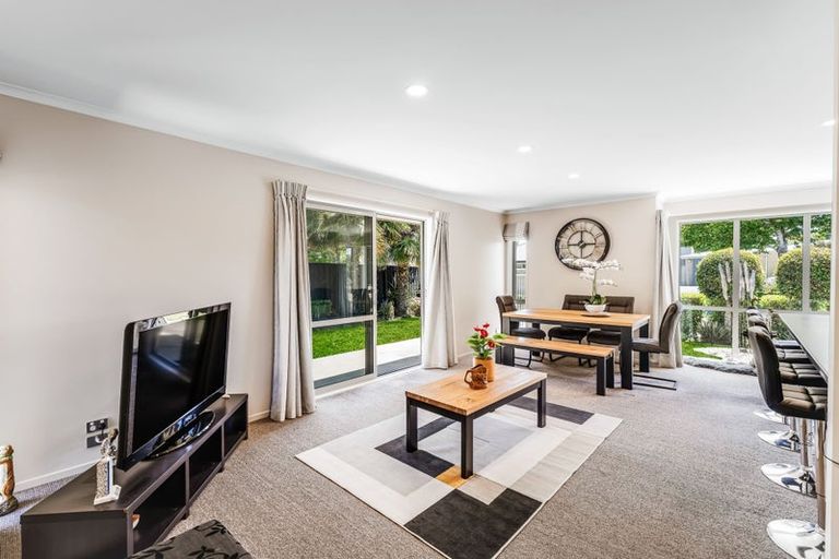 Photo of property in 40 Country Palms Drive, Halswell, Christchurch, 8025