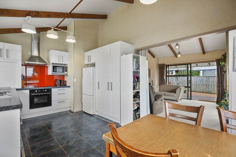 Photo of property in 111 Tuhikaramea Road, Dinsdale, Hamilton, 3204