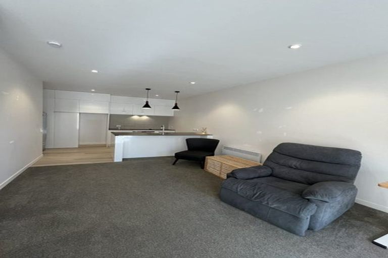 Photo of property in 17/6 Oswald Crescent, Paparangi, Wellington, 6037