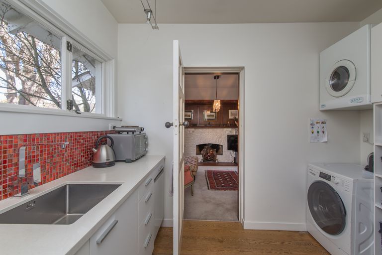 Photo of property in 166 Fendalton Road, Fendalton, Christchurch, 8052