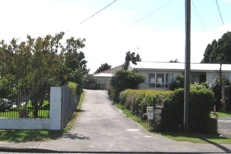 Photo of property in 59b Taikata Road, Te Atatu Peninsula, Auckland, 0610