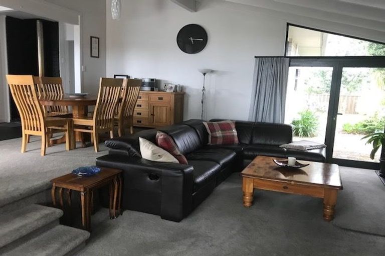 Photo of property in 6 Glenbank Road, Te Awanga, 4102