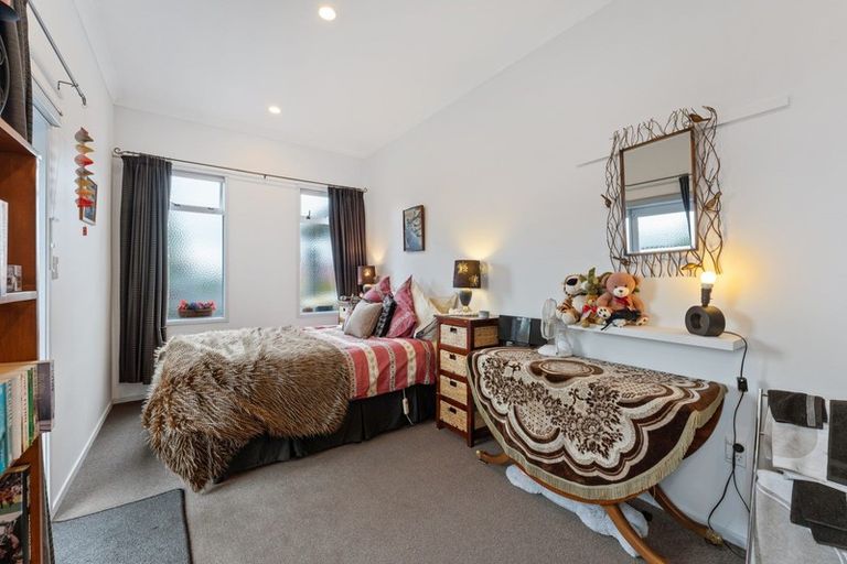 Photo of property in 373 Broadway, Stratford, 4332