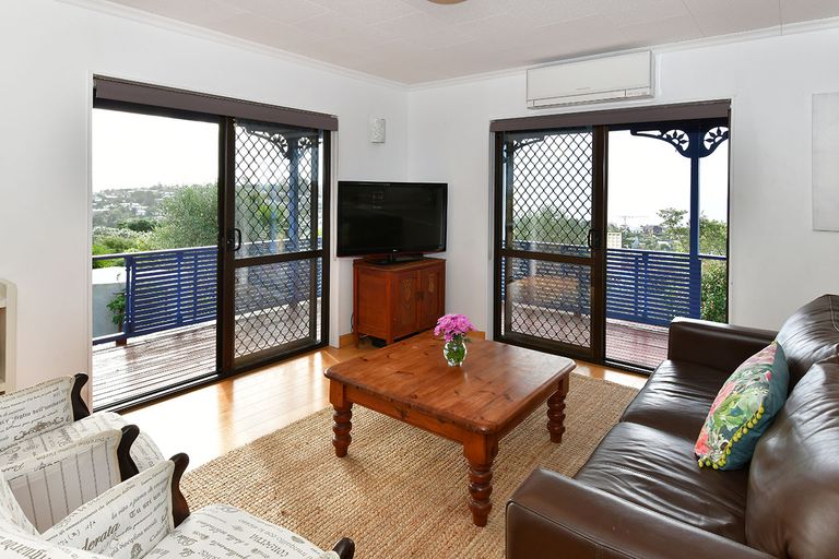 Photo of property in 462a Whangaparaoa Road, Stanmore Bay, Whangaparaoa, 0932