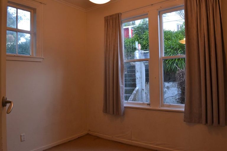 Photo of property in 37 Raroa Road, Kelburn, Wellington, 6012