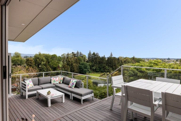 Photo of property in 11 Hazelnut Way, Bellevue, Tauranga, 3110