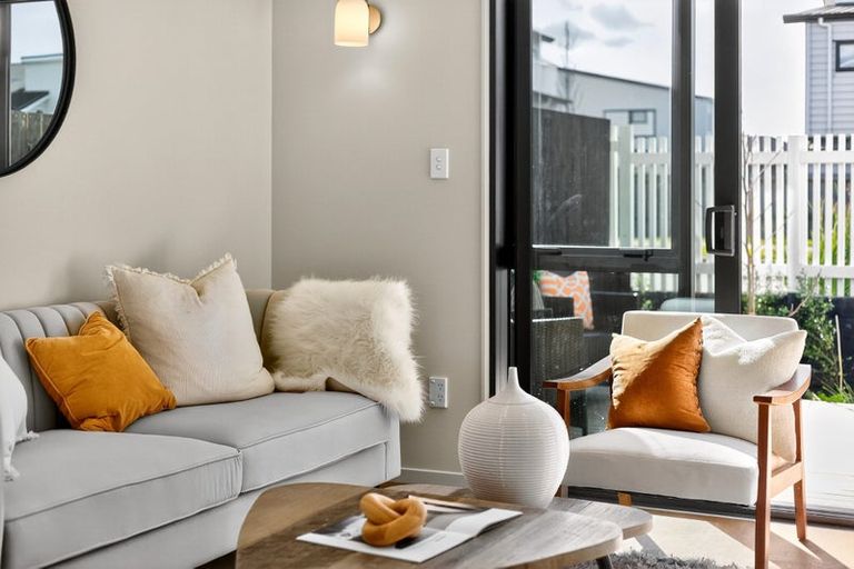 Photo of property in 17 Habitat Place, Hobsonville, Auckland, 0616