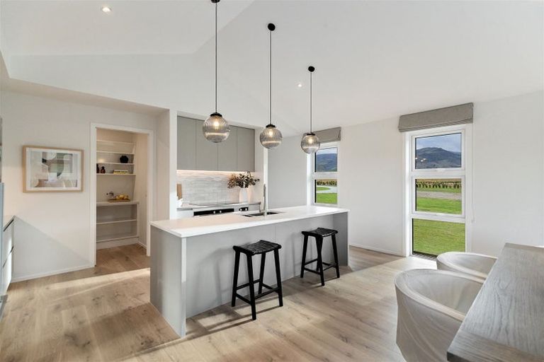 Photo of property in 77 Stone Drive, Cromwell, 9384