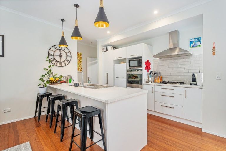 Photo of property in 7 Wells Place, Whitianga, 3510