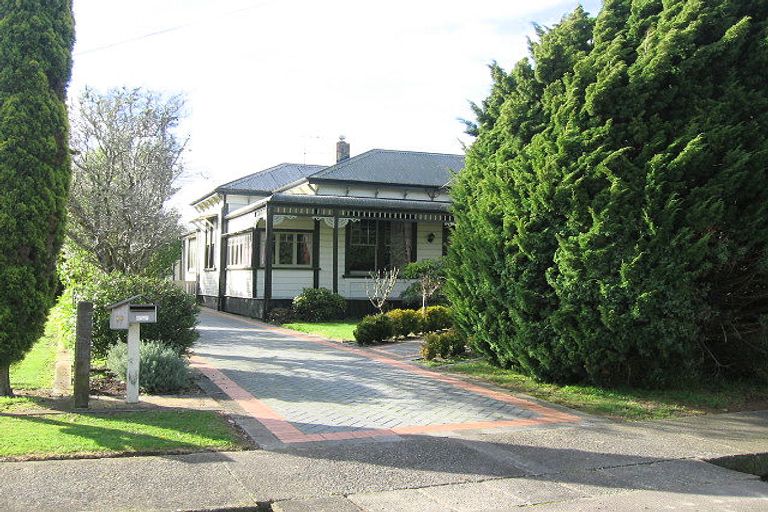 Photo of property in 16 Nelson Street, Feilding, 4702