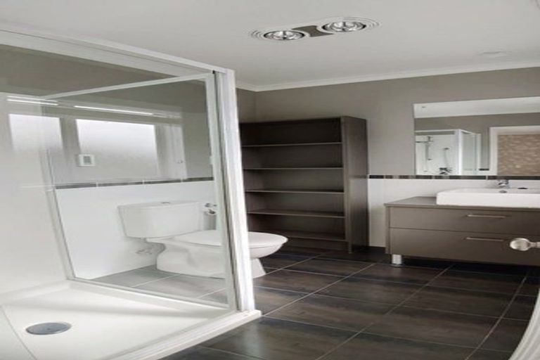 Photo of property in 18 Lake Drive, Karaka, Papakura, 2113