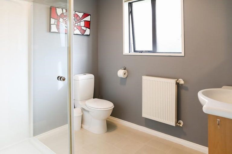 Photo of property in 1 White Hart Lane, Mosgiel, 9024