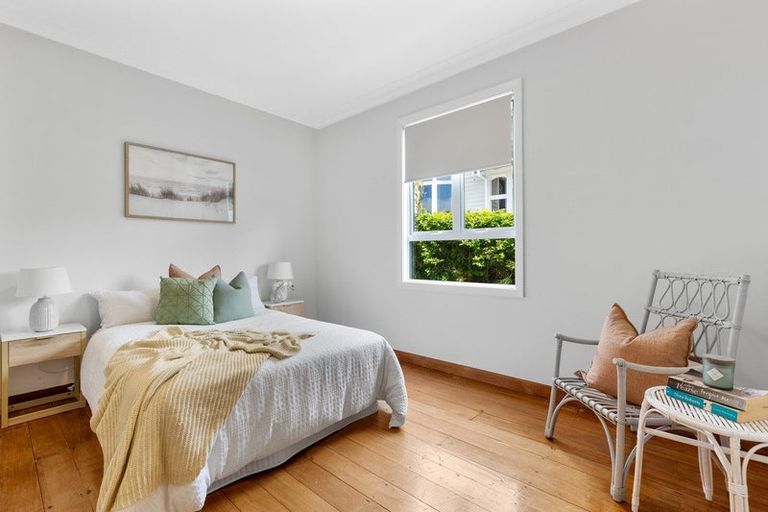 Photo of property in 181 Tukapa Street, Westown, New Plymouth, 4310