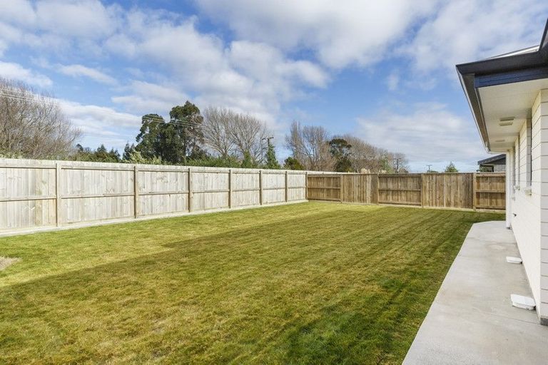 Photo of property in 22 Freedom Drive, Kelvin Grove, Palmerston North, 4414