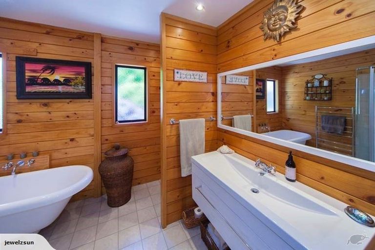 Photo of property in 25 Hull Road, Waitoki, Kaukapakapa, 0871