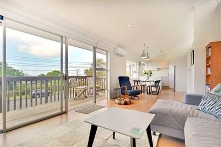 Photo of property in 23b Bayview Road, Bayview, Auckland, 0629