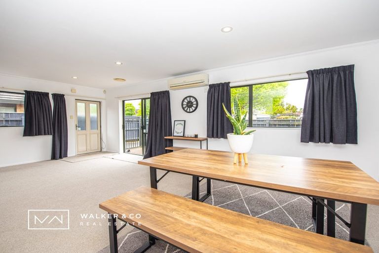 Photo of property in 2 Bathurst Street, Heretaunga, Upper Hutt, 5018