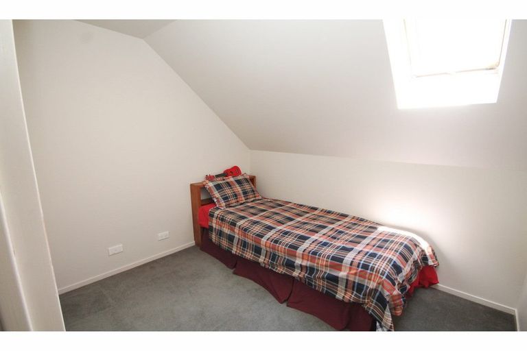 Photo of property in 2 Norm Pellow Drive, Manurewa, Auckland, 2105