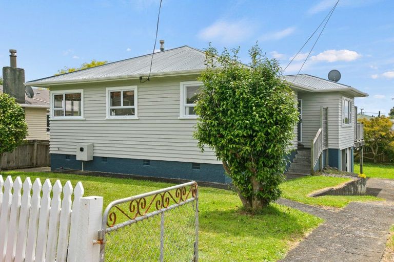 Photo of property in 7 Clyde Street, Ferndale, New Plymouth, 4310