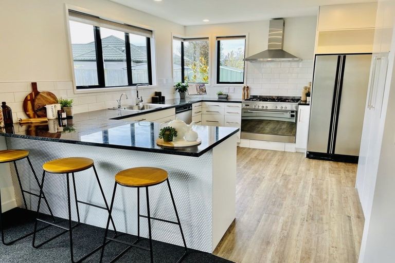 Photo of property in 103 Inwoods Close, Parklands, Christchurch, 8083