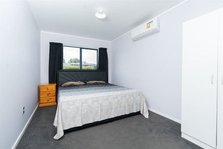 Photo of property in 14 Aldershot Place, Nawton, Hamilton, 3200