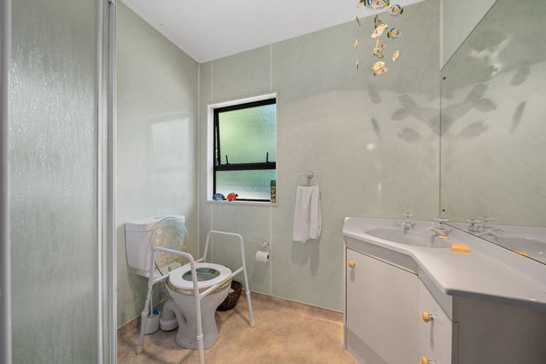 Photo of property in 20-22 King Street, Carterton, 5713