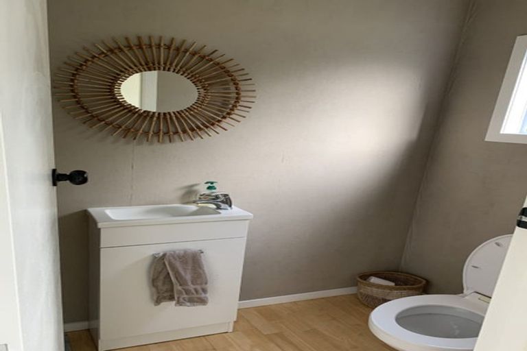 Photo of property in 1/102 Brightside Road, Stanmore Bay, Whangaparaoa, 0932