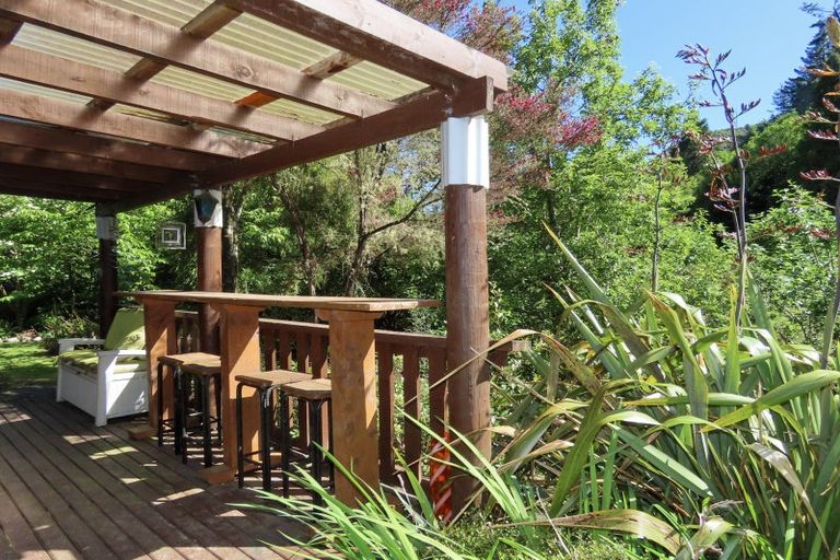 Photo of property in 37 Franklyn Street, Blacks Point, Reefton, 7830