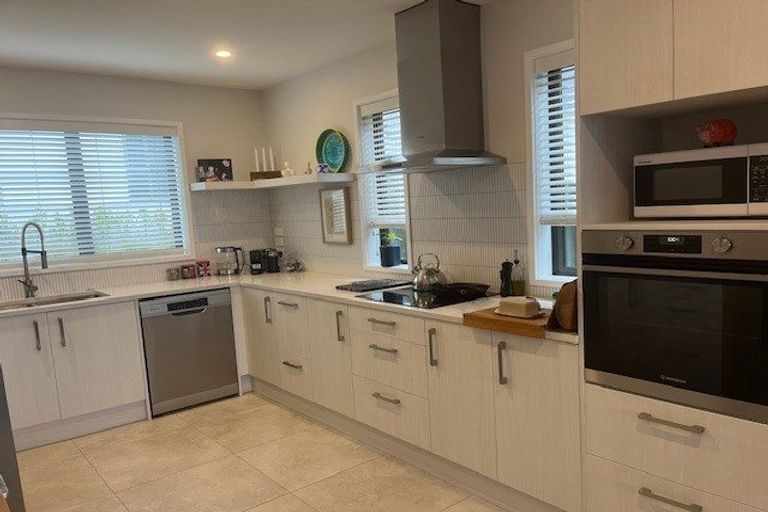 Photo of property in 20e Waterloo Street, Howick, Auckland, 2014