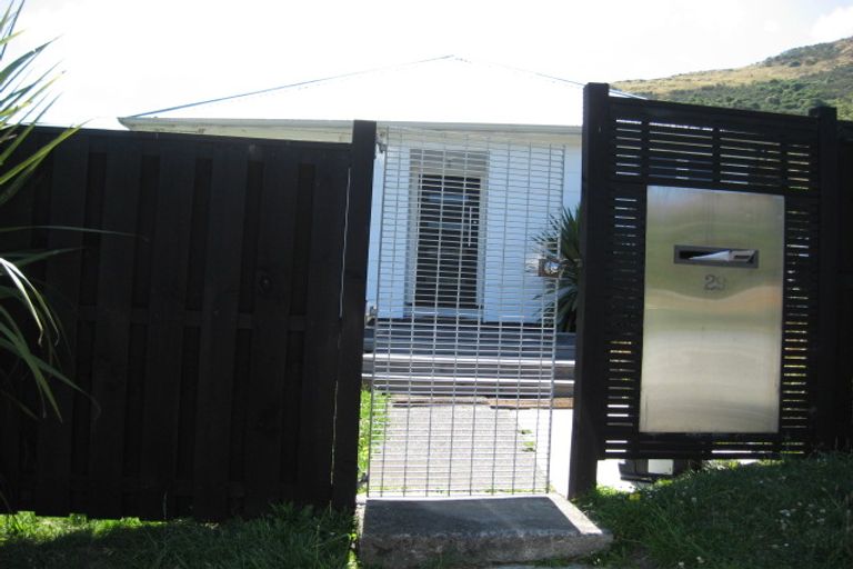 Photo of property in 29 Cornwall Road, Lyttelton, 8082
