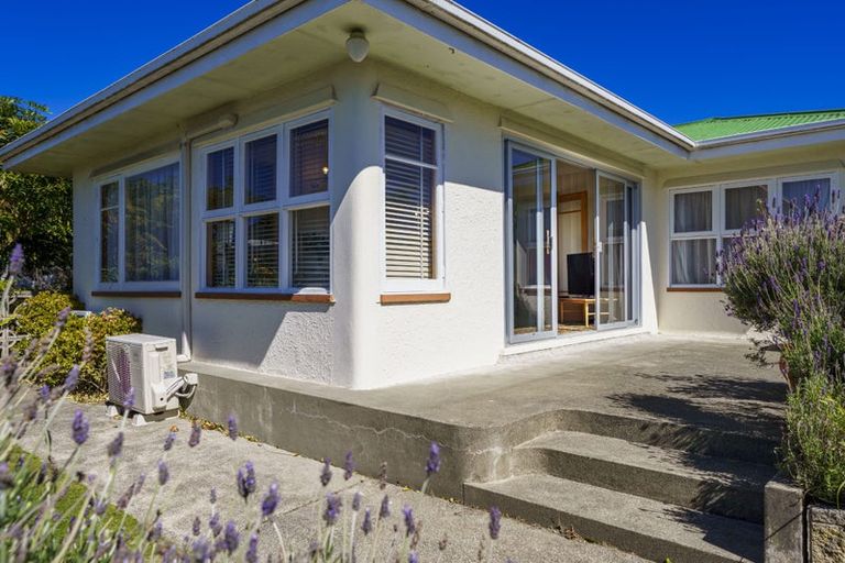 Photo of property in 33 Wharerangi Road, Tamatea, Napier, 4112