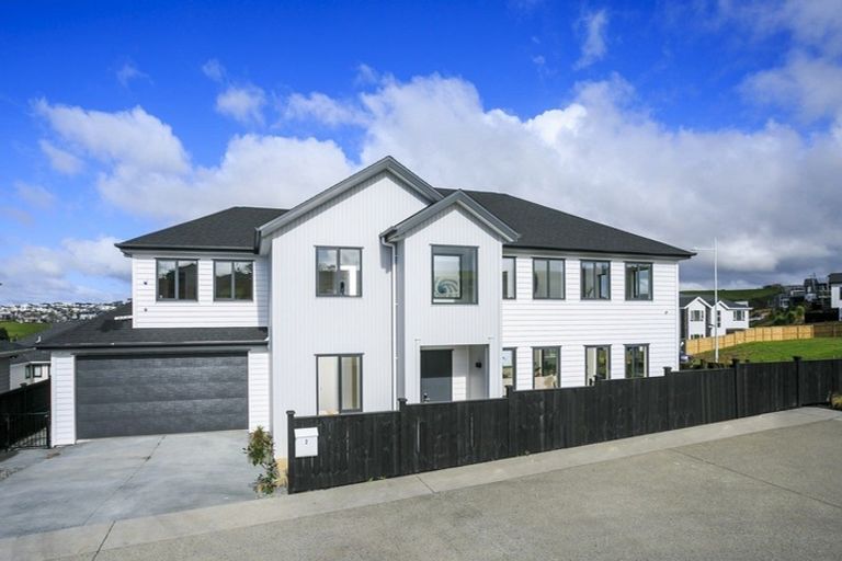 Photo of property in 2 Fender Place, Long Bay, Auckland, 0630