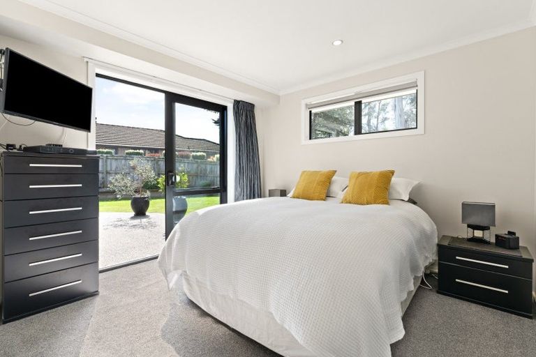 Photo of property in 10 Saint James Place, Fairfield, Dunedin, 9018