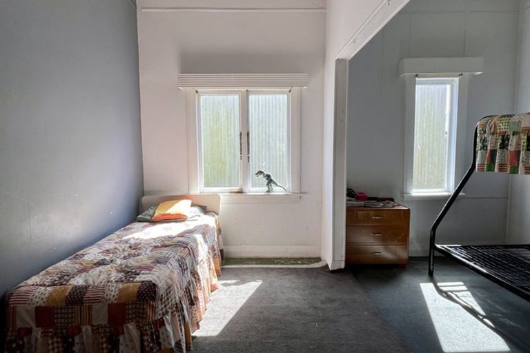 Photo of property in 31 Brougham Street, Westport, 7825