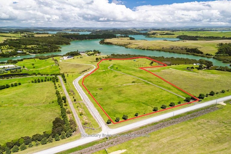 Photo of property in 272 Rangihoua Road, Te Tii, Kerikeri, 0294