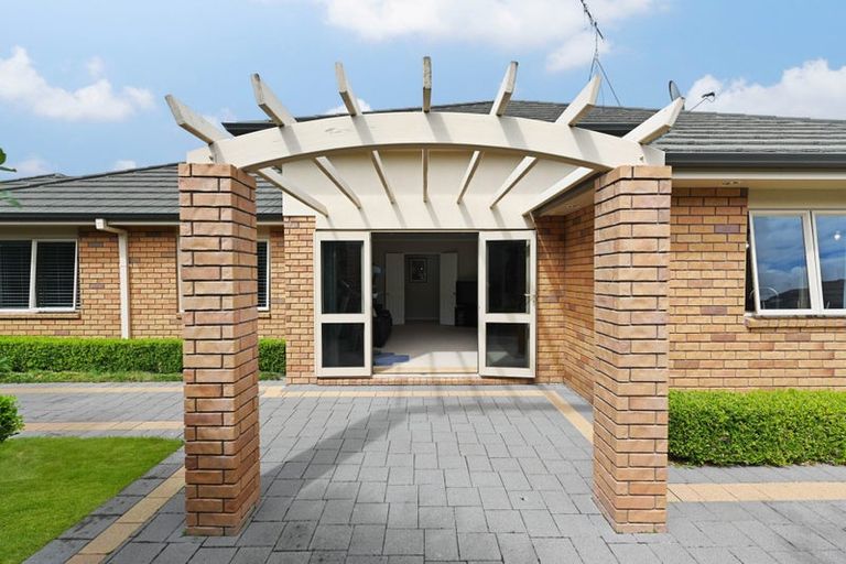 Photo of property in 1 Flora Way, Rototuna, Hamilton, 3210