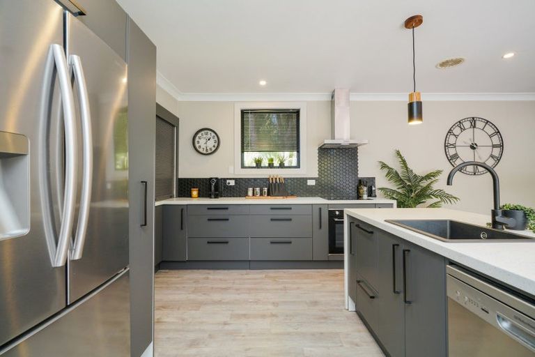 Photo of property in 88 Marama Avenue North, Otatara, Invercargill, 9879