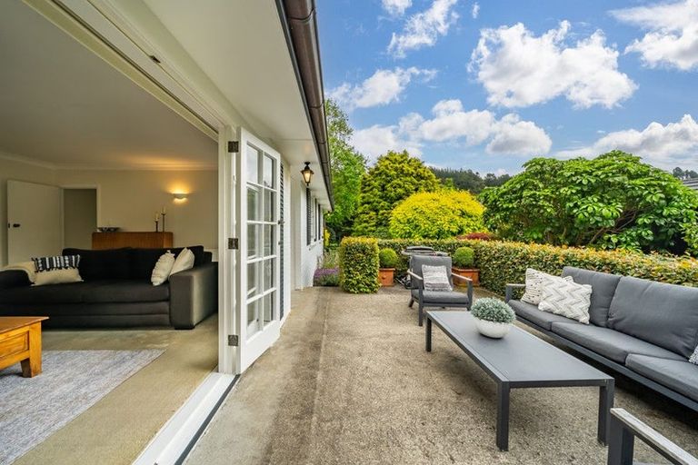 Photo of property in 88 Pinehaven Road, Pinehaven, Upper Hutt, 5019