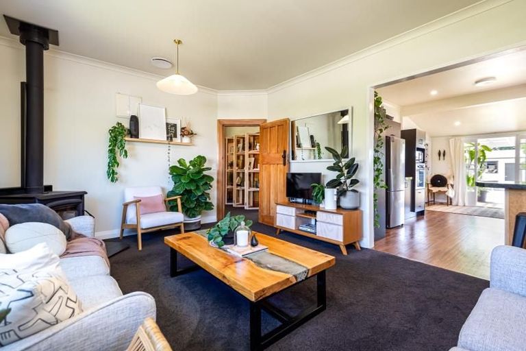 Photo of property in 60 Petrie Street, Richmond, Christchurch, 8013