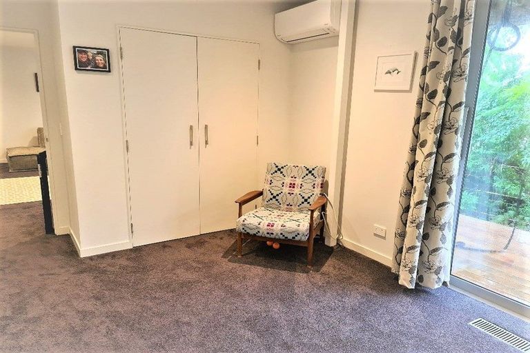 Photo of property in 1/14 Rothesay Bay Road, Rothesay Bay, Auckland, 0630