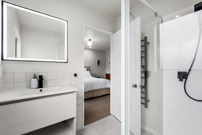 Photo of property in 21a Toop Street, Havelock North, 4130