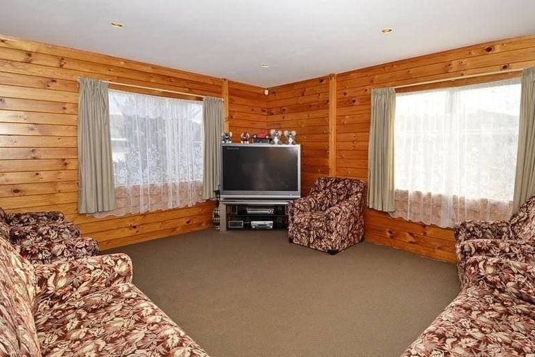 Photo of property in 21 Cambourne Road, Papatoetoe, Auckland, 2025