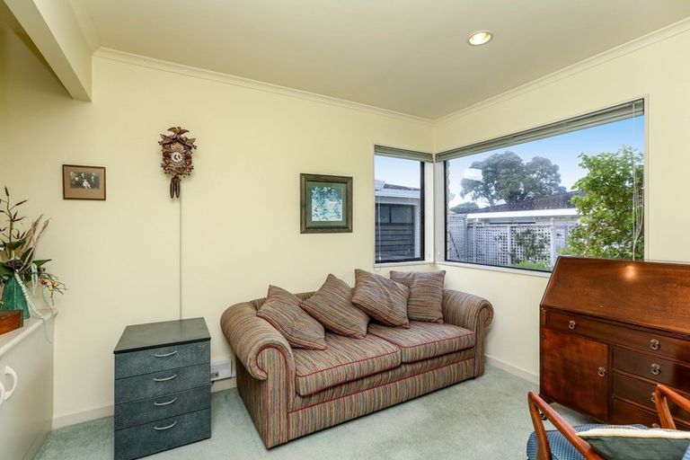 Photo of property in 4/30 Whiteley Street, Moturoa, New Plymouth, 4310