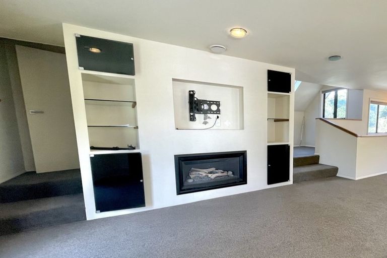 Photo of property in 24 Dominion Park Street, Johnsonville, Wellington, 6037