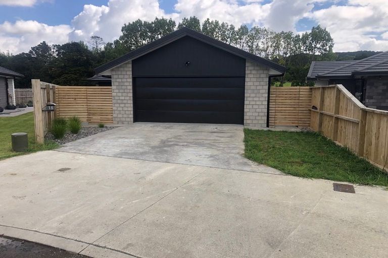 Photo of property in 15 Tanner Place, Te Kamo, Whangarei, 0112