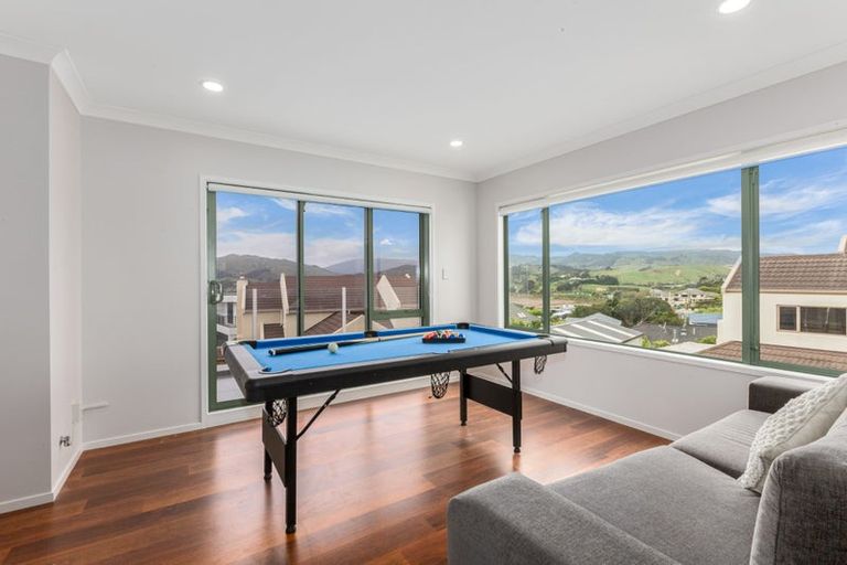 Photo of property in 12 Bowsprit Way, Whitby, Porirua, 5024