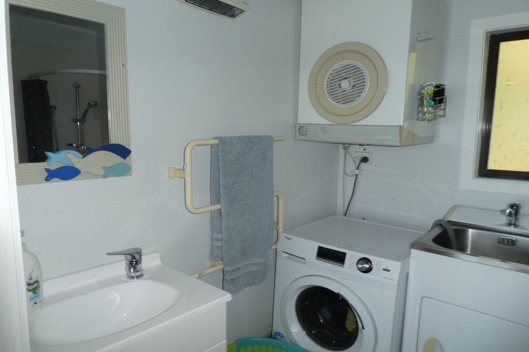 Photo of property in 90 Haven Street, Moeraki, 9482